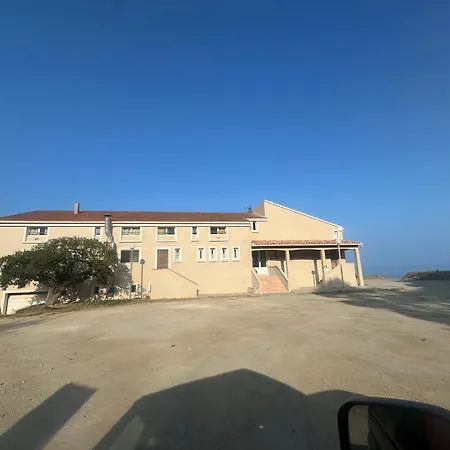 F2 With Panoramic Sea Views *